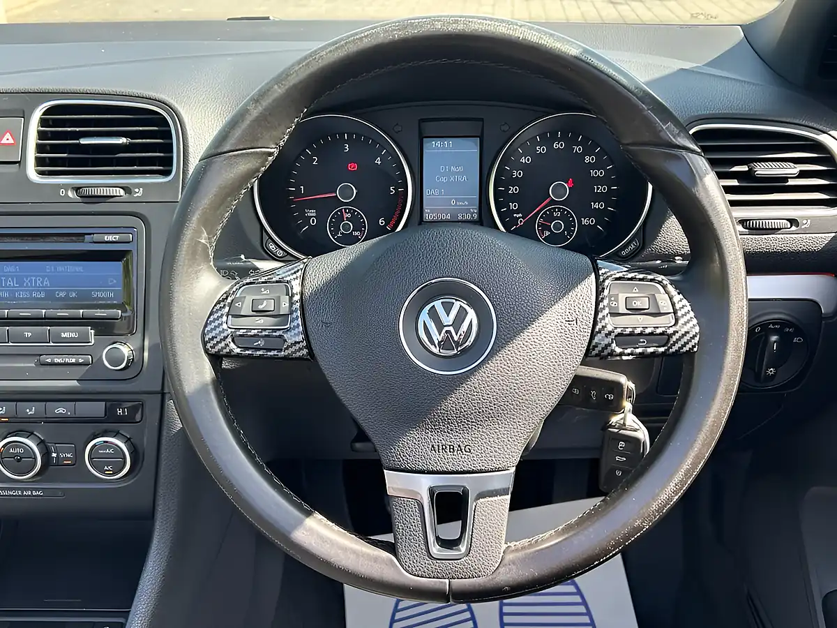Used 2013 Volkswagen Golf Se Cabriolet Blue - Interior and Exterior details 14