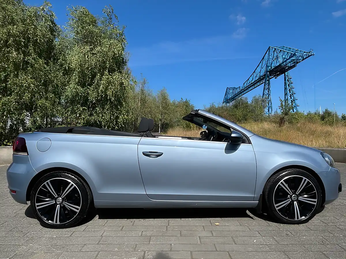 Used 2013 Volkswagen Golf Se Cabriolet Blue - Interior and Exterior details 5