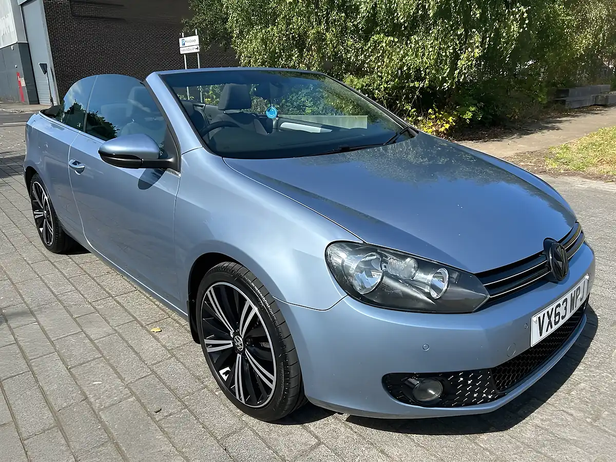 Used 2013 Volkswagen Golf Se Cabriolet Blue - Interior and Exterior details 6