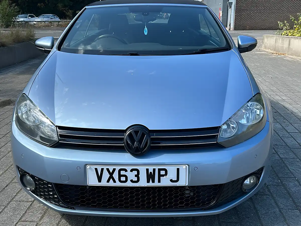 Used 2013 Volkswagen Golf Se Cabriolet Blue - Interior and Exterior details 9