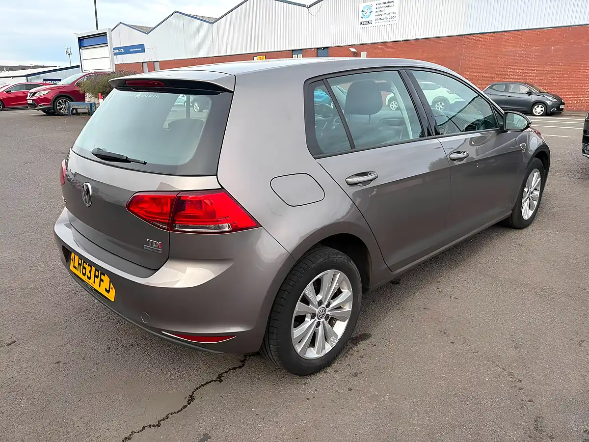 Used 2013 Volkswagen Golf Se Grey - Interior and Exterior details 5