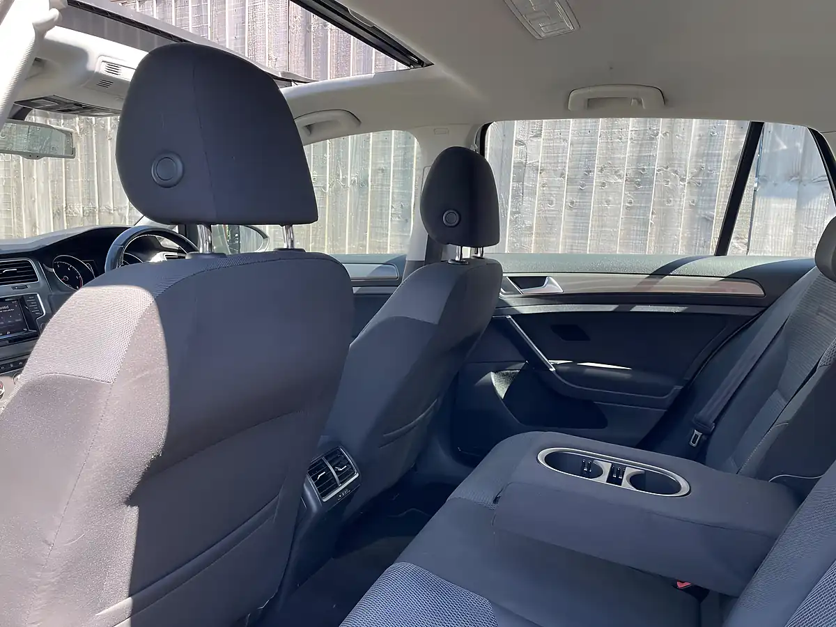 Used 2013 Volkswagen Golf Se Grey - Interior and Exterior details 11