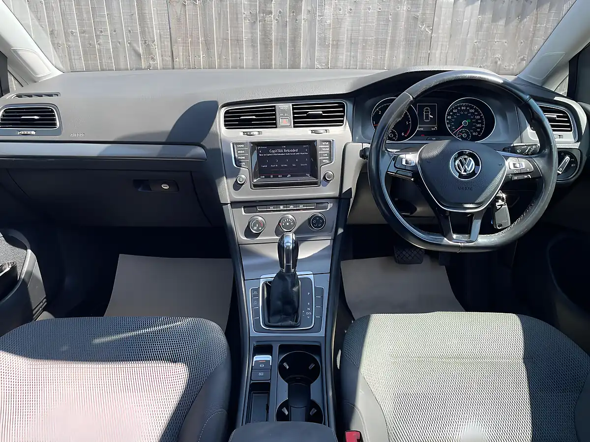 Used 2013 Volkswagen Golf Se Grey - Interior and Exterior details 15