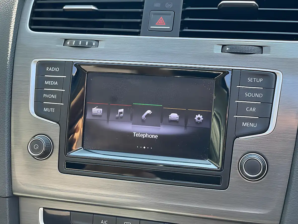 Used 2013 Volkswagen Golf Se Grey - Interior and Exterior details 19