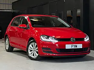 Used 2013 Volkswagen Golf Se Red - Interior and Exterior details 3