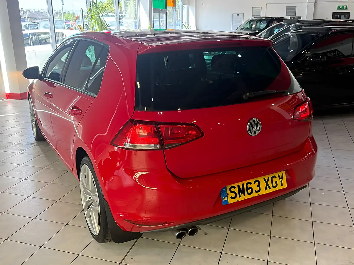 Used 2013 Volkswagen Golf Se Red - Interior and Exterior details 6