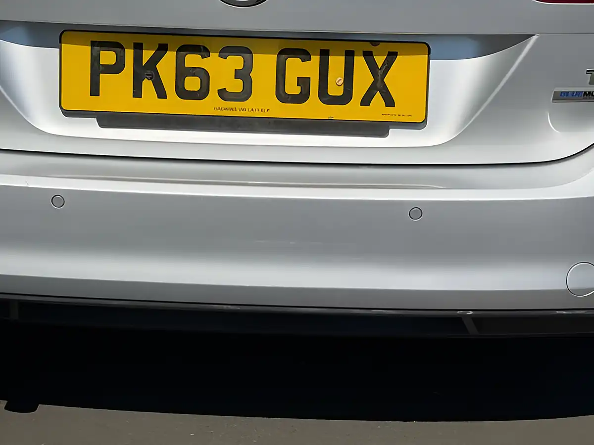 Used 2013 Volkswagen Golf Se Silver - Interior and Exterior details 19