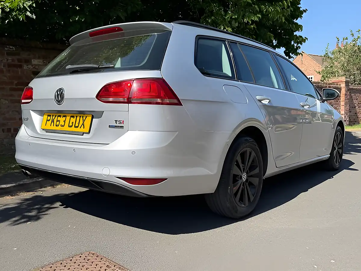 Used 2013 Volkswagen Golf Se Silver - Interior and Exterior details 4