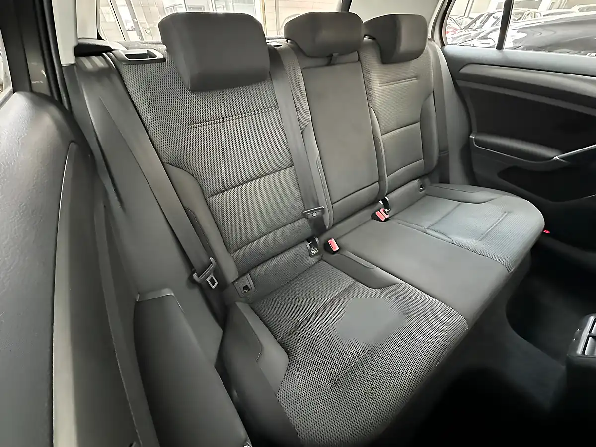 Used 2013 Volkswagen Golf Se Tungsten Silver/Grey - Interior and Exterior details 10
