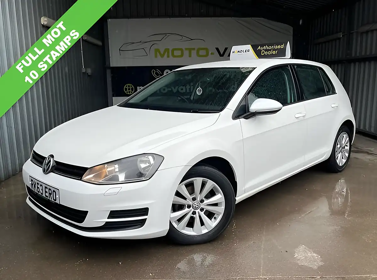 Used 2013 Volkswagen Golf Se White - Front View