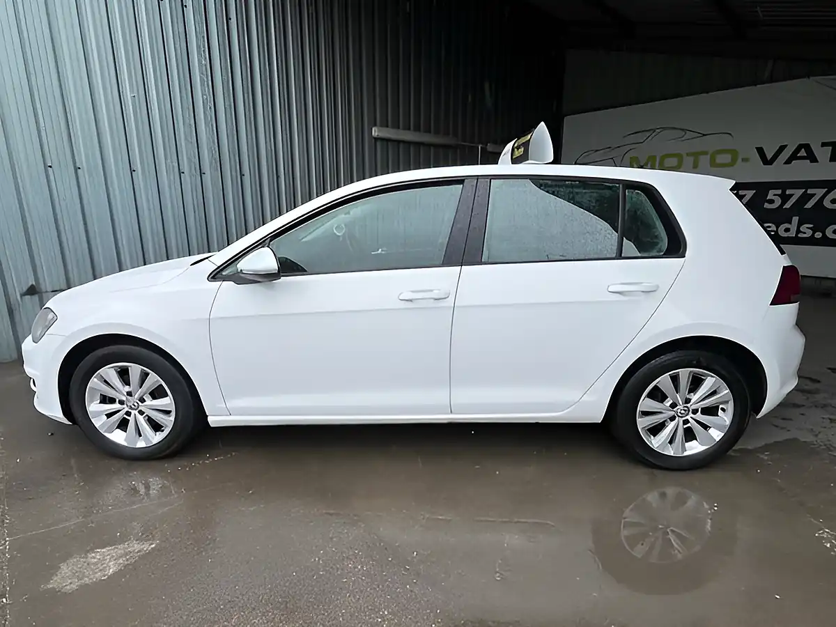 Used 2013 Volkswagen Golf Se White - Interior and Exterior details 10