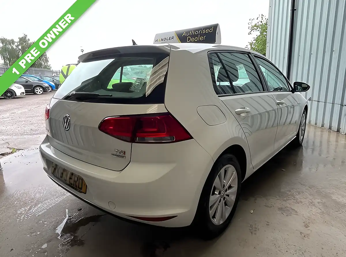 Used 2013 Volkswagen Golf Se White - Interior and Exterior details 3
