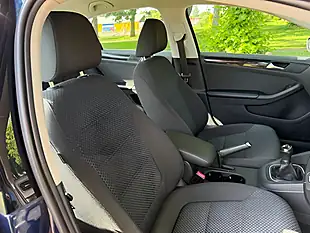 Used 2013 Volkswagen Jetta Bluemotion Tech Se Blue - Interior and Exterior details 11