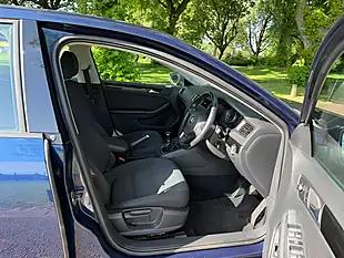 Used 2013 Volkswagen Jetta Bluemotion Tech Se Blue - Interior and Exterior details 12