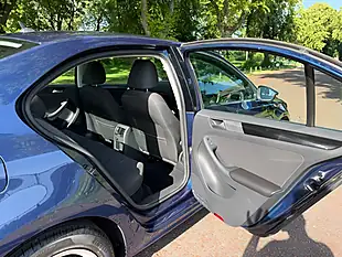 Used 2013 Volkswagen Jetta Bluemotion Tech Se Blue - Interior and Exterior details 15