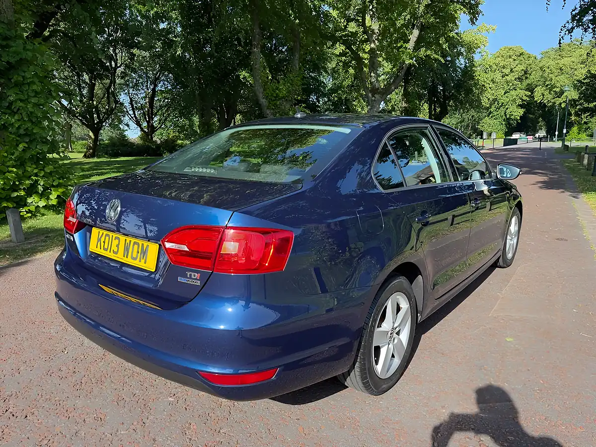 Used 2013 Volkswagen Jetta Bluemotion Tech Se Blue - Interior and Exterior details 2
