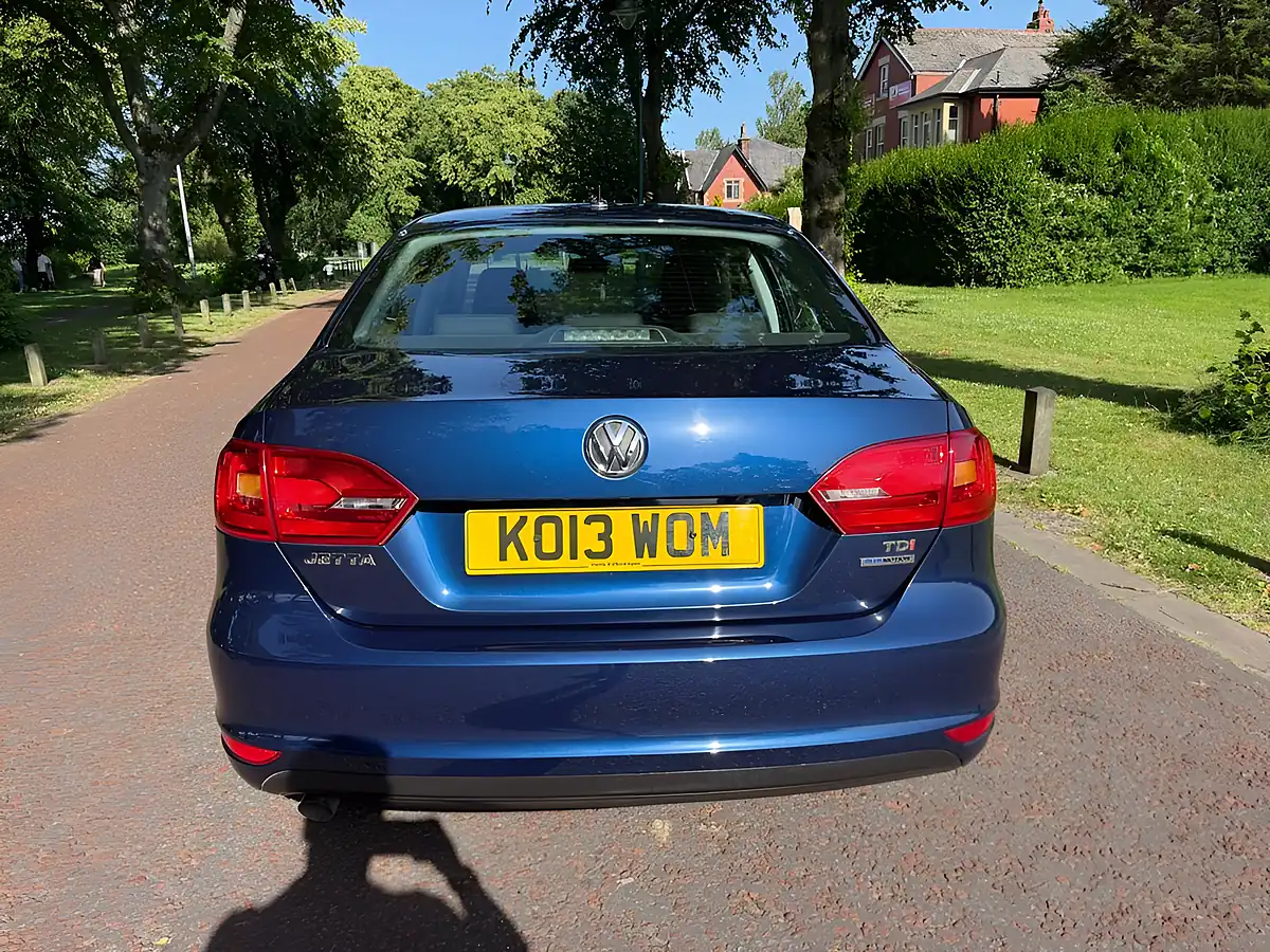 Used 2013 Volkswagen Jetta Bluemotion Tech Se Blue - Interior and Exterior details 6