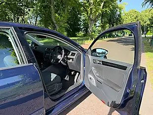 Used 2013 Volkswagen Jetta Bluemotion Tech Se Blue - Interior and Exterior details 7