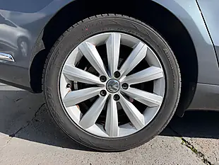 Used 2013 Volkswagen Passat Bluemotion Tech Highline Grey - Interior and Exterior details 20