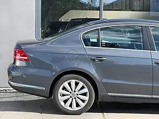Used 2013 Volkswagen Passat Bluemotion Tech Highline Grey - Interior and Exterior details 8
