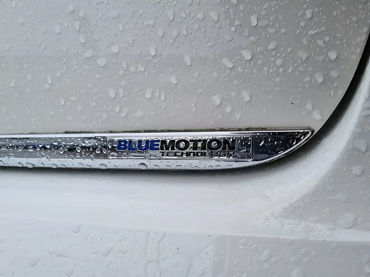 Used 2013 Volkswagen Passat Bluemotion Tech S White - Interior and Exterior details 13