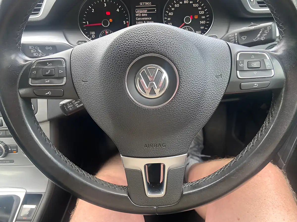 Used 2013 Volkswagen Passat Highline Grey - Interior and Exterior details 15