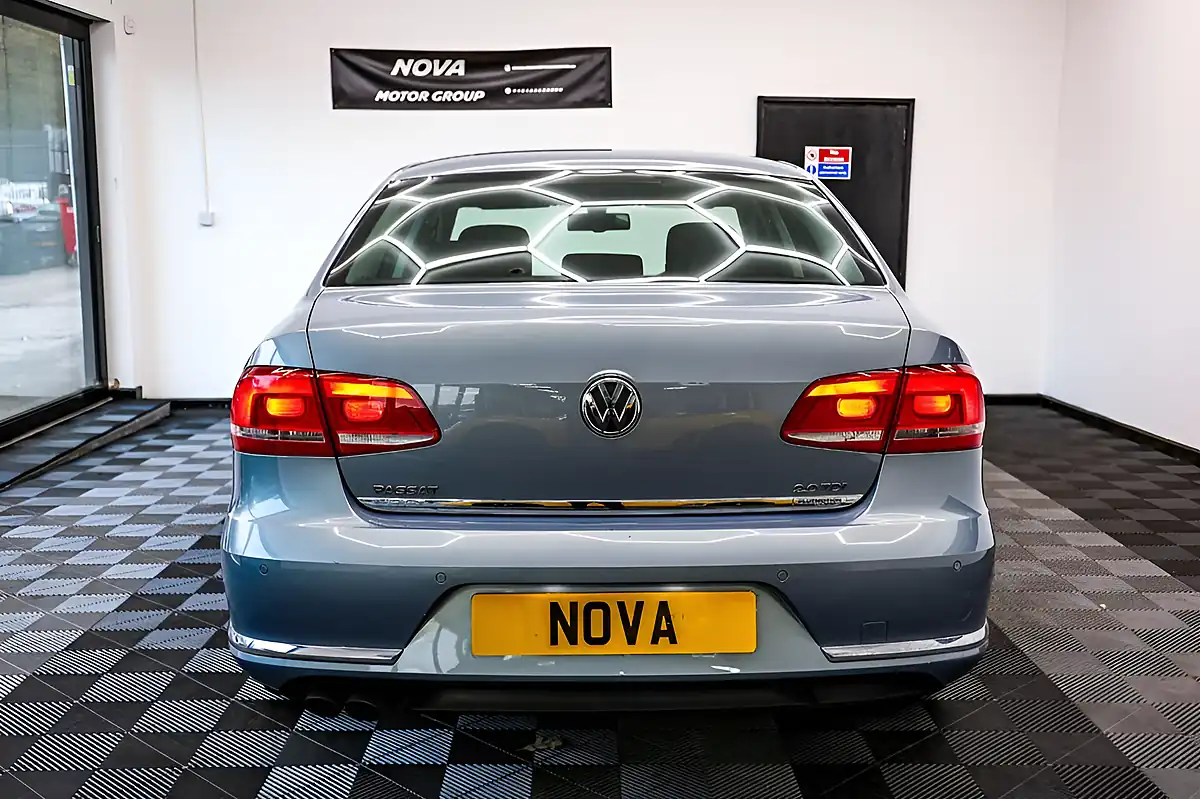 Used 2013 Volkswagen Passat Highline Grey - Interior and Exterior details 11