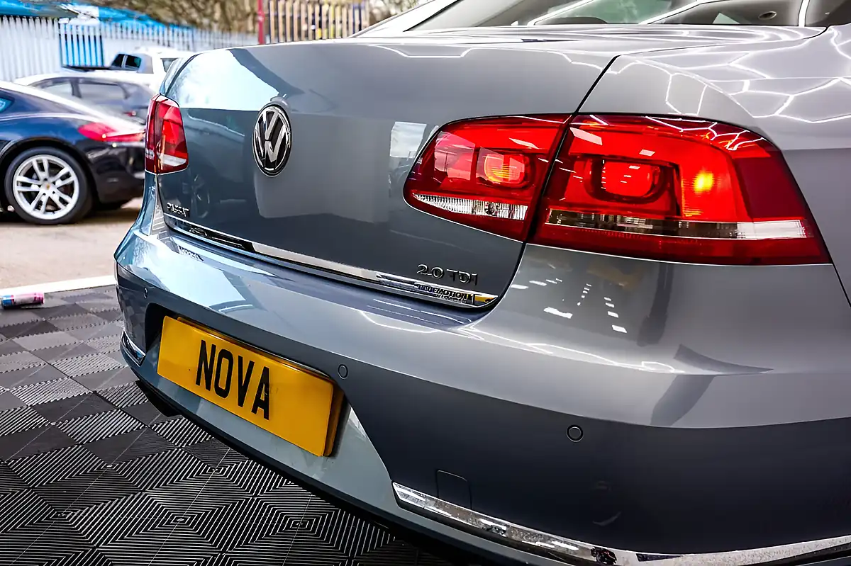 Used 2013 Volkswagen Passat Highline Grey - Interior and Exterior details 13