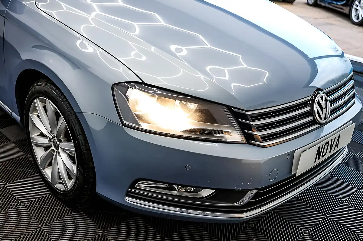 Used 2013 Volkswagen Passat Highline Grey - Interior and Exterior details 17
