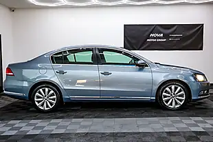 Used 2013 Volkswagen Passat Highline Grey - Interior and Exterior details 5