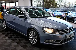 Used 2013 Volkswagen Passat Highline Grey - Interior and Exterior details 9