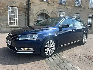 Used 2013 Volkswagen Passat Highline Ink Blue Metallic - Interior and Exterior details 4