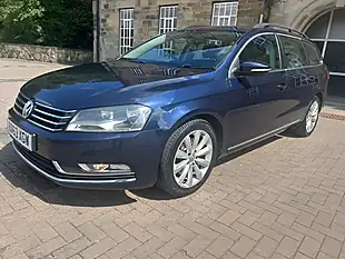Used 2013 Volkswagen Passat Highline Ink Blue Metallic - Interior and Exterior details 7