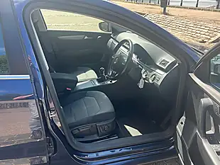 Used 2013 Volkswagen Passat Highline Ink Blue Metallic - Interior and Exterior details 9