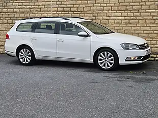 Used 2013 Volkswagen Passat Highline White - Interior and Exterior details 15