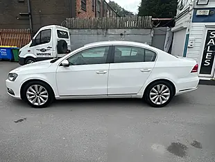 Used 2013 Volkswagen Passat Highline White - Interior and Exterior details 4