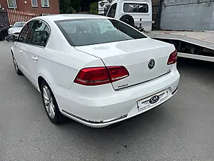 Used 2013 Volkswagen Passat Highline White - Interior and Exterior details 5