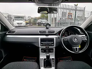 Used 2013 Volkswagen Passat S Candy White - Interior and Exterior details 9