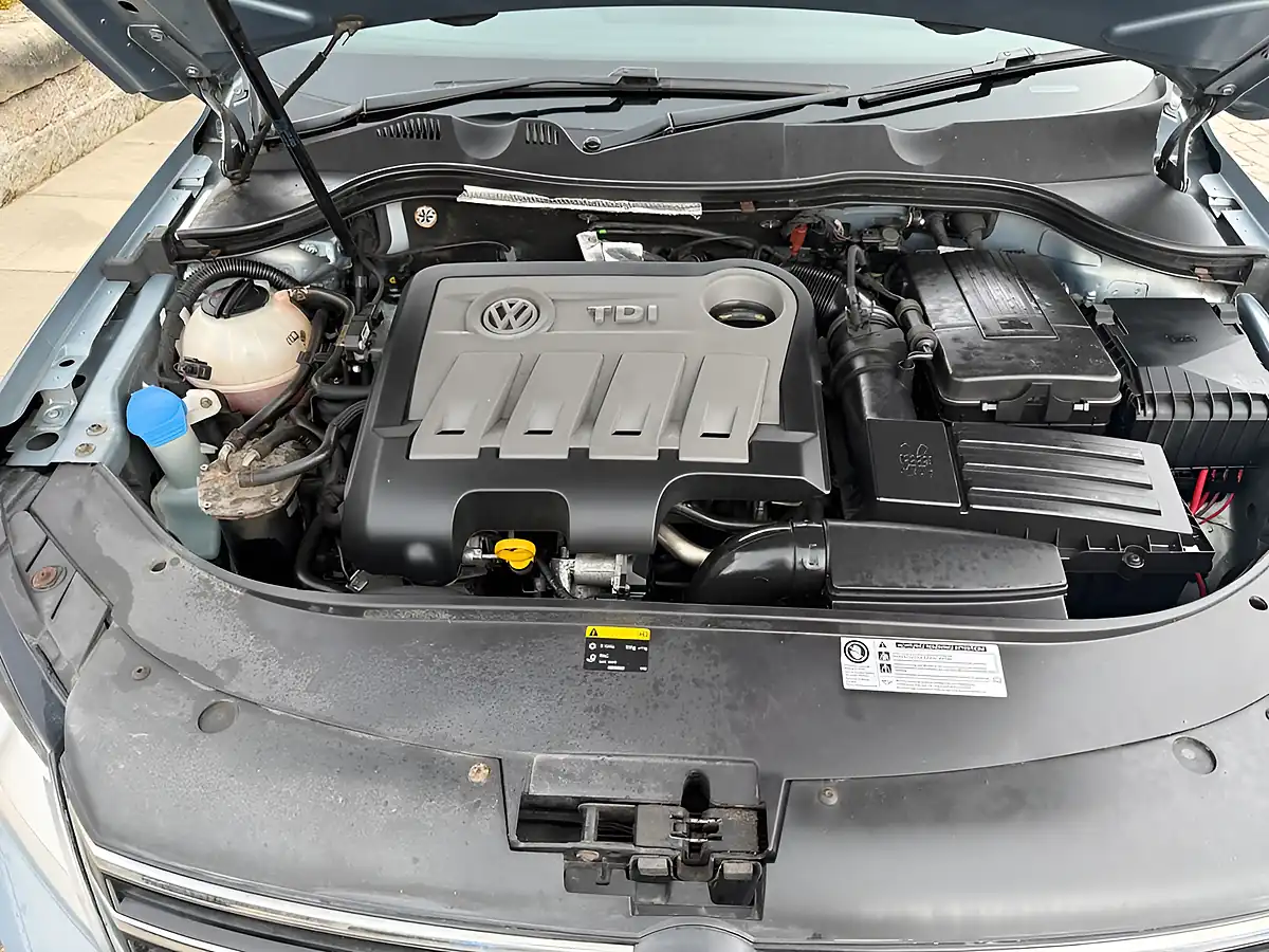Used 2013 Volkswagen Passat Sport Grey - Interior and Exterior details 13