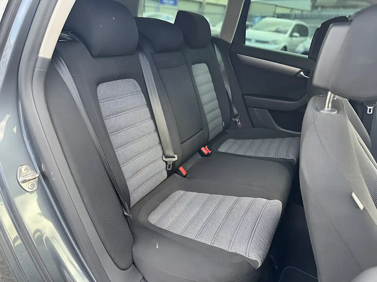 Used 2013 Volkswagen Passat Sport Grey - Interior and Exterior details 20