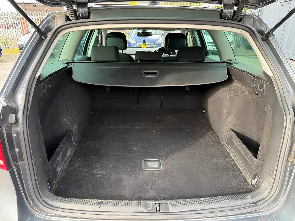 Used 2013 Volkswagen Passat Sport Grey - Interior and Exterior details 18