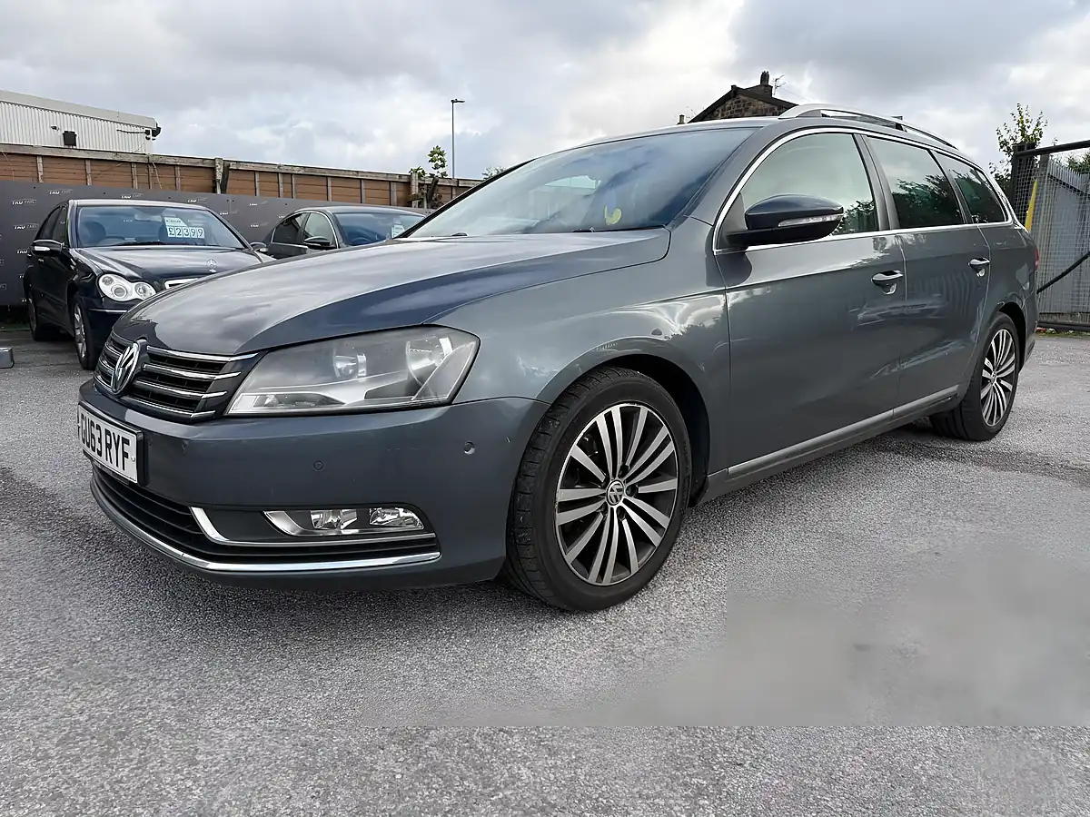 Used 2013 Volkswagen Passat Sport Grey - Interior and Exterior details 3