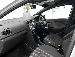 Used 2013 Volkswagen Polo Dsg S-a White - Interior and Exterior details 11