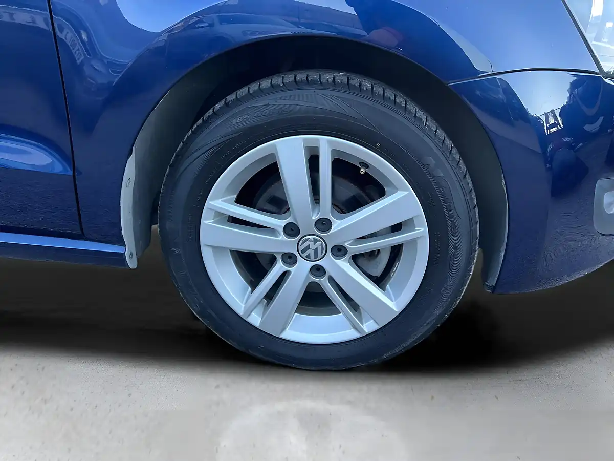 Used 2013 Volkswagen Polo Match Blue - Interior and Exterior details 14