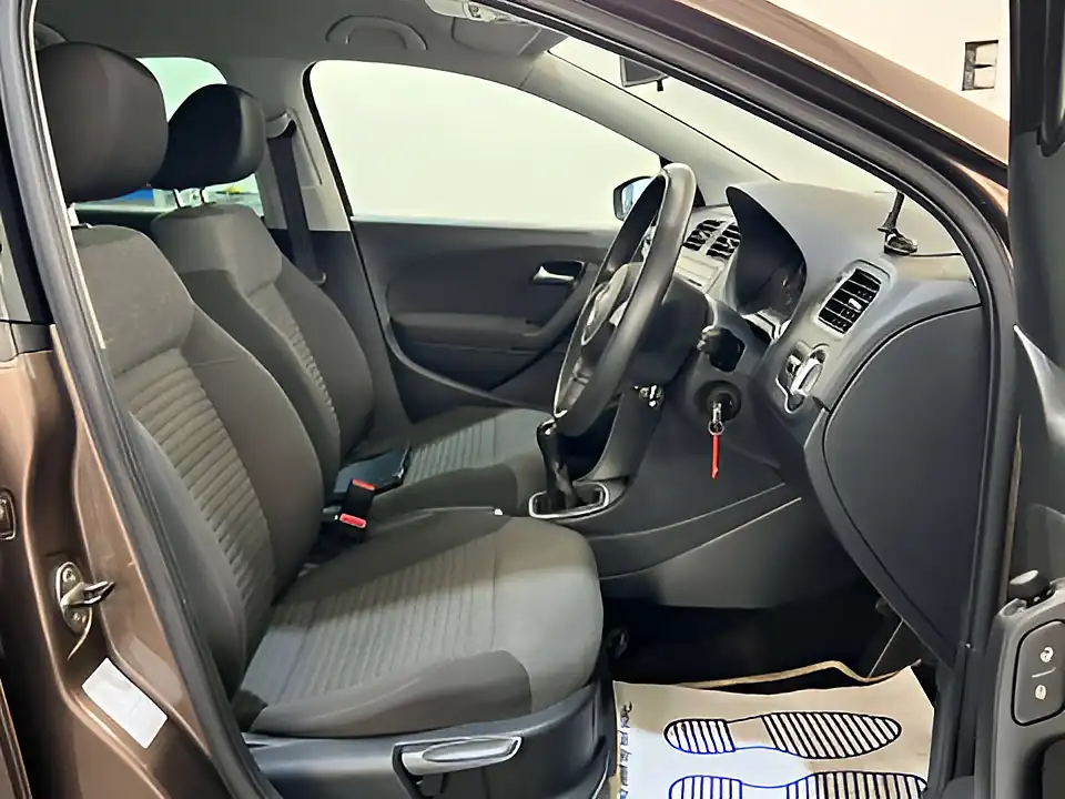 Used 2013 Volkswagen Polo Match Edition Brown - Interior and Exterior details 13
