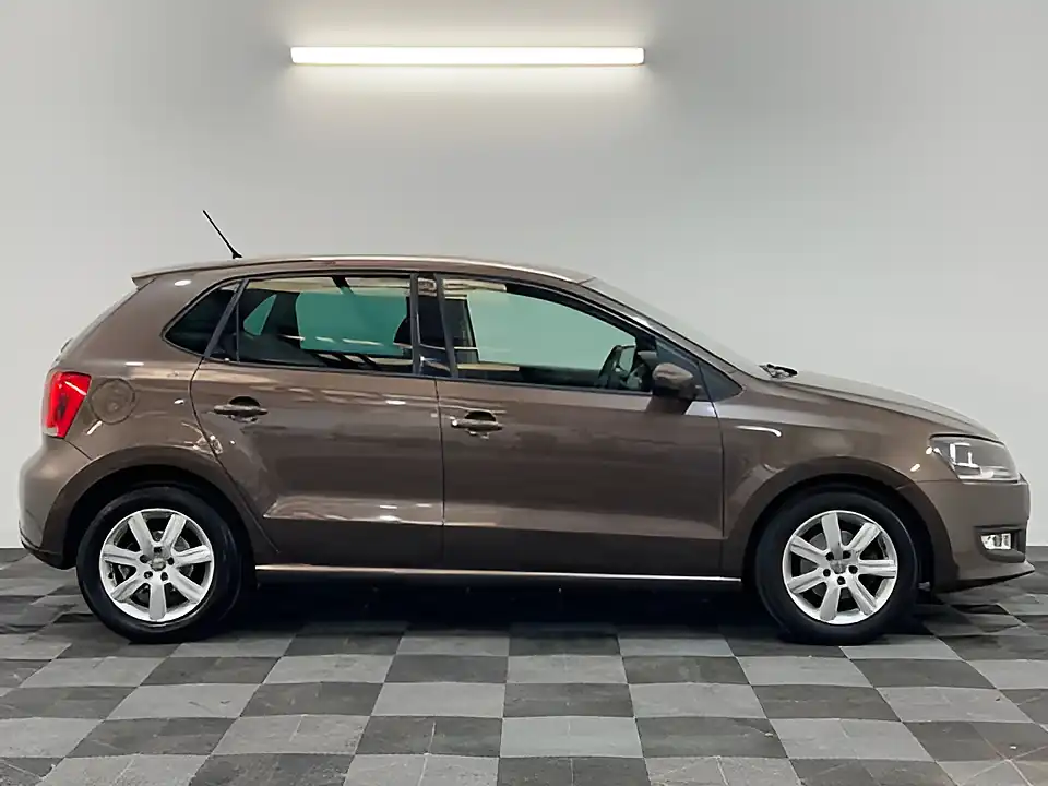 Used 2013 Volkswagen Polo Match Edition Brown - Interior and Exterior details 2