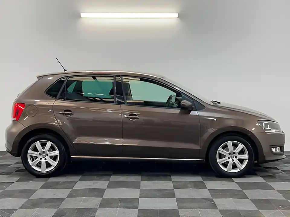 Used 2013 Volkswagen Polo Match Edition Brown - Interior and Exterior details 2