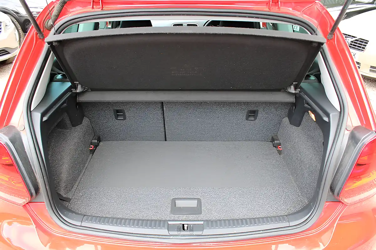 Used 2013 Volkswagen Polo Match Edition Flash Red - Interior and Exterior details 13