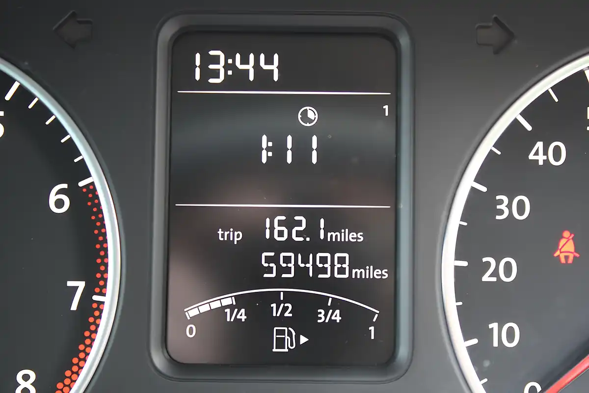 Used 2013 Volkswagen Polo Match Edition Flash Red - Interior and Exterior details 14