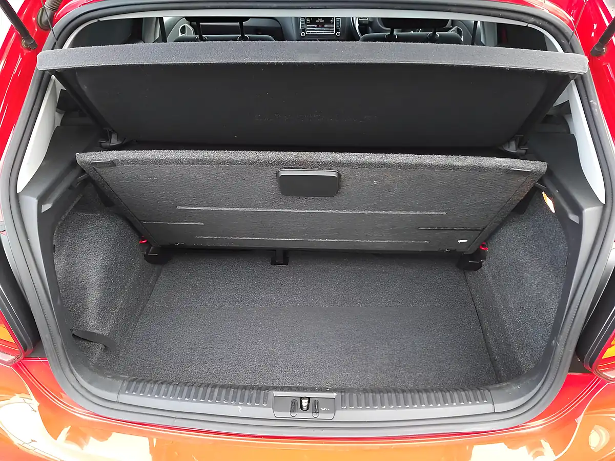 Used 2013 Volkswagen Polo Match Edition Red - Interior and Exterior details 12